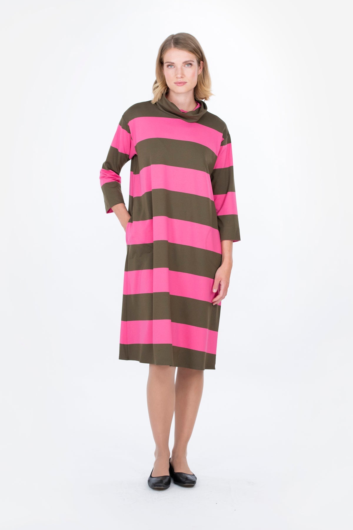 JÄKÄLÄ-mekko oliivi