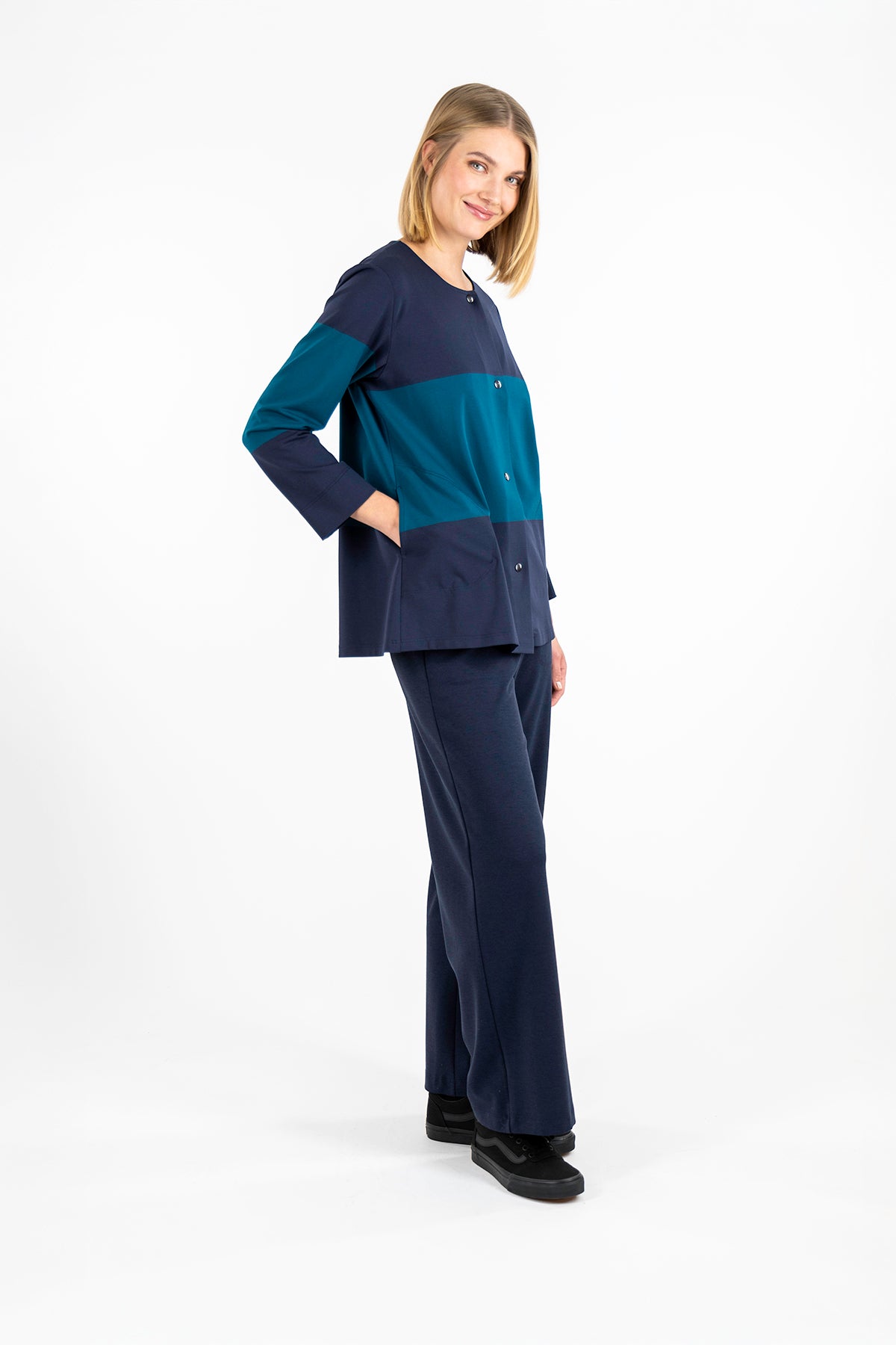 LATVA-jakku tummansininen