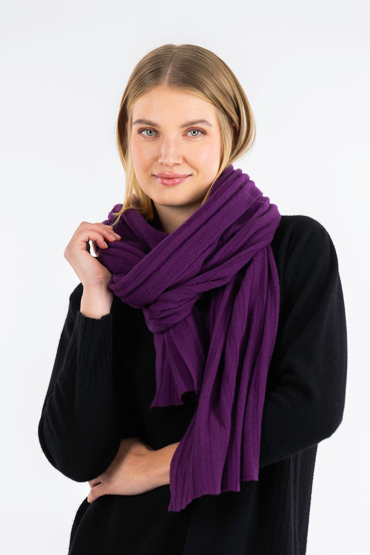 PITKOS-neulehuivi violetti