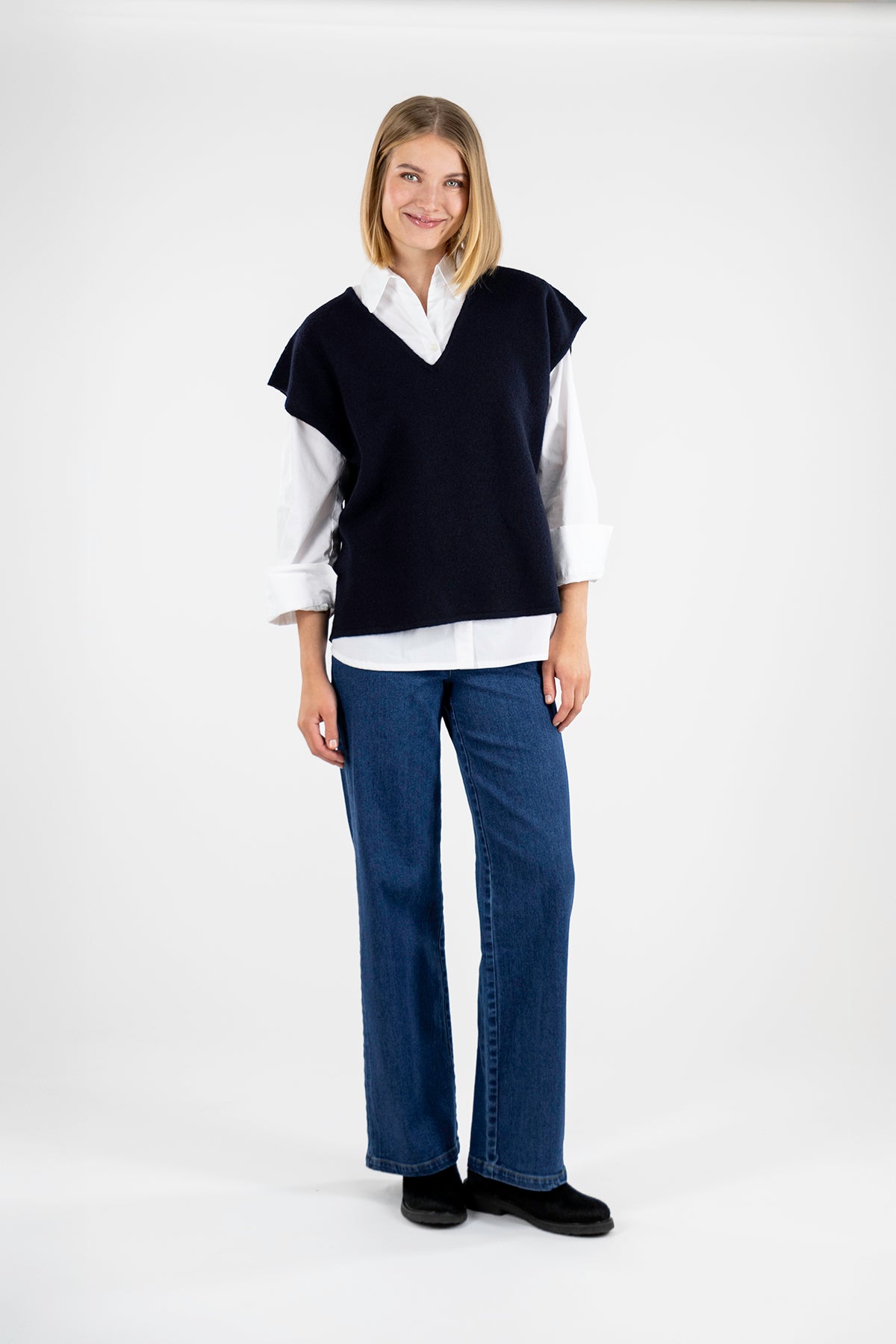 VIRGO-neule tummansininen