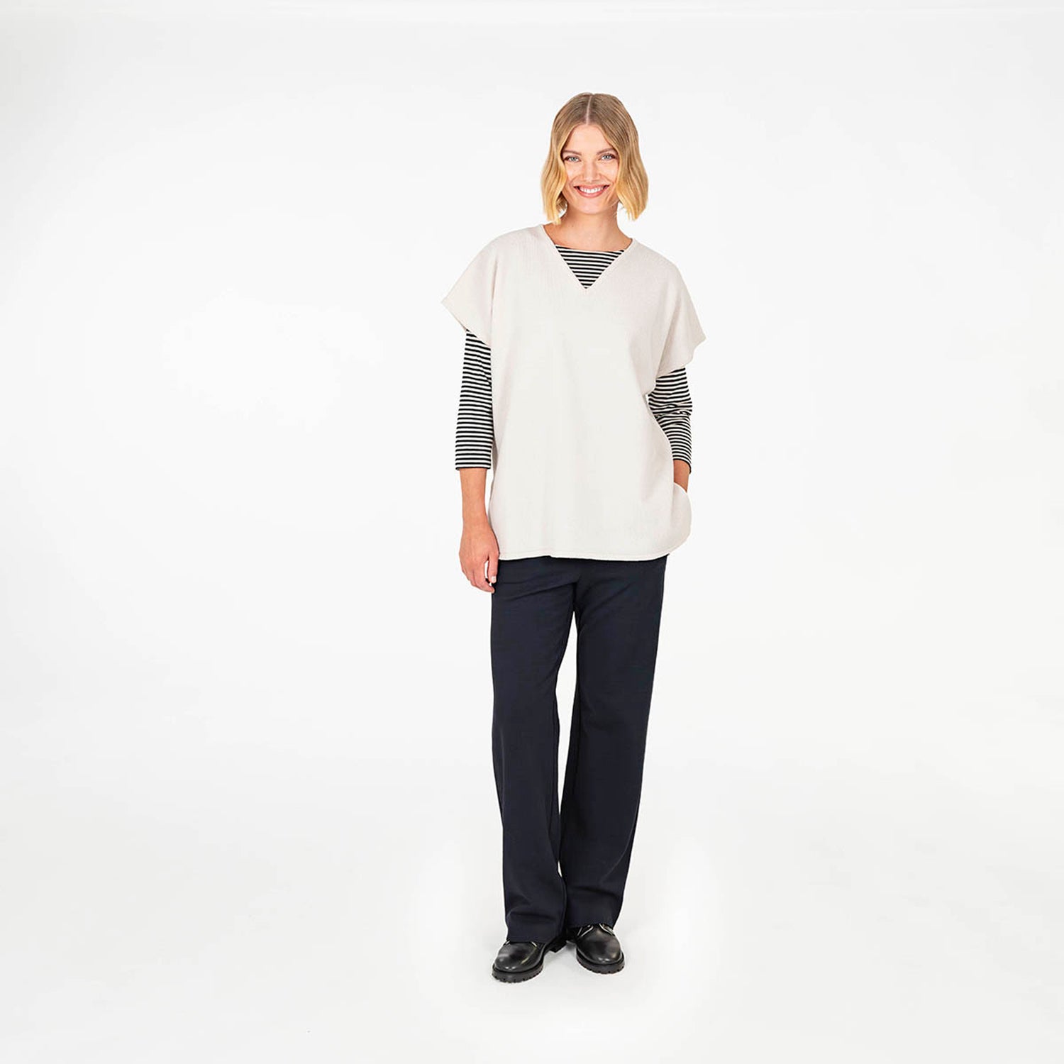 INDUS-neule beige